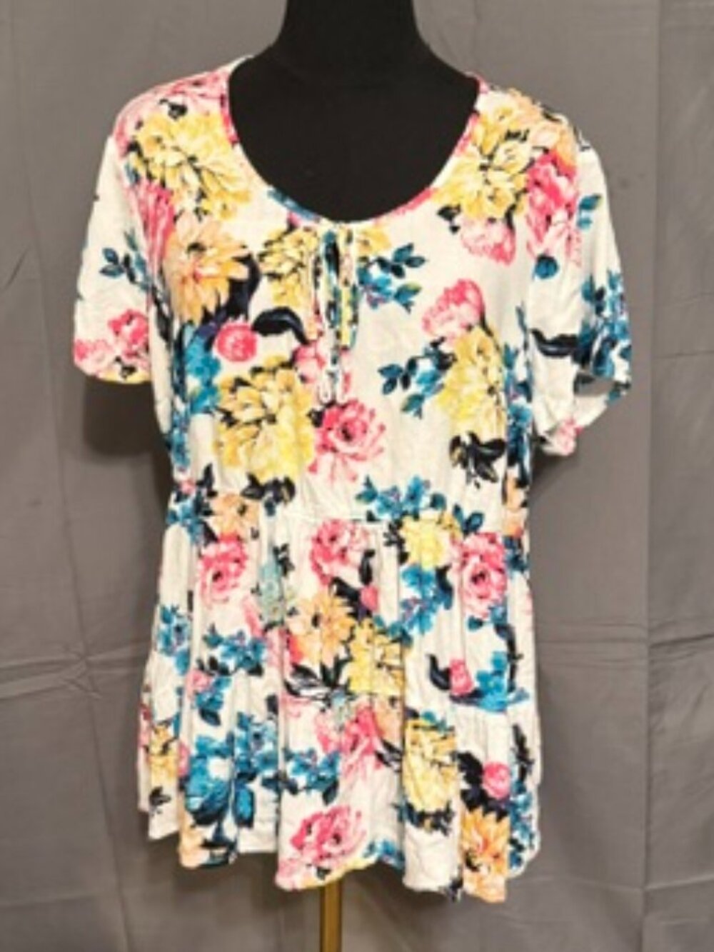 TORRID Blouse Size 1(1X)